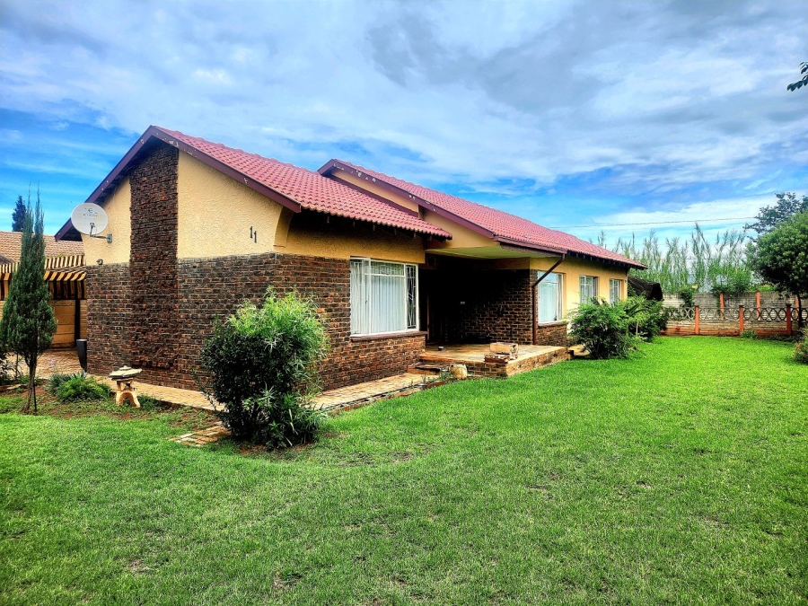 3 Bedroom Property for Sale in Stilfontein Ext 4 North West